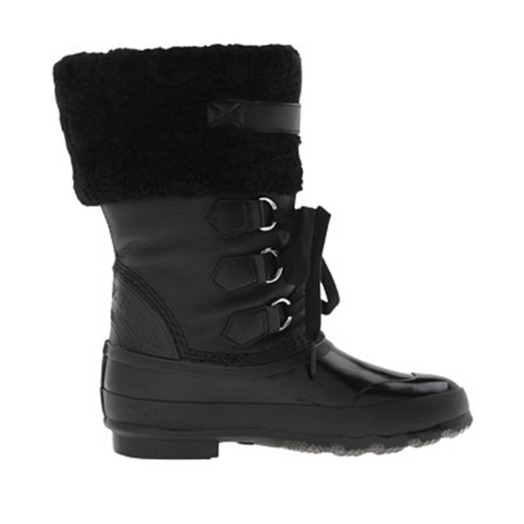 Burberry Cannington Winter Boot - Picture 2 of 5